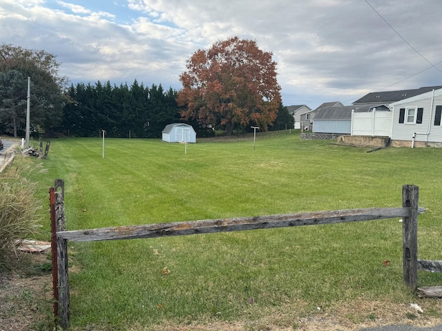 view of yard with a shed