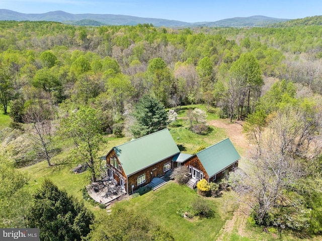 bird's eye view with a view of trees