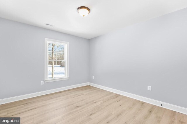 bonus room with ceiling fan, lofted ceiling, and light hardwood / wood-style flooring