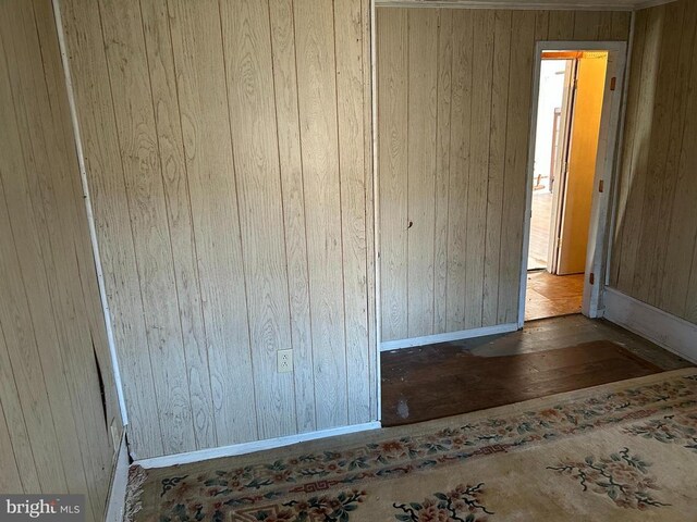 unfurnished bedroom featuring hardwood / wood-style floors