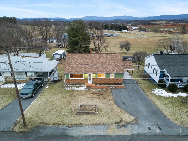 bird's eye view featuring a mountain view