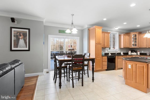 kitchen with ornamental molding, plenty of natural light, decorative light fixtures, and black dishwasher