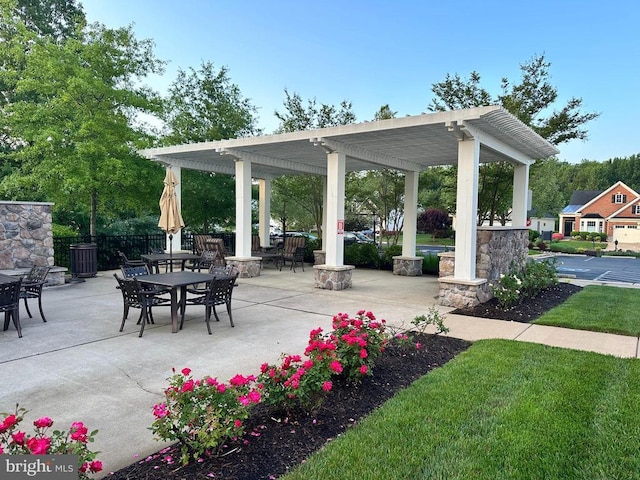 view of patio featuring a pergola