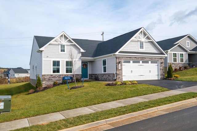 craftsman-style home featuring a front lawn