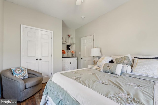 bedroom featuring a closet and ceiling fan