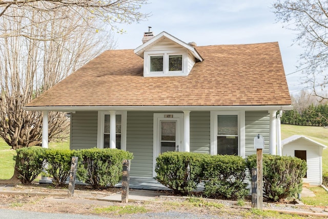 view of front of property featuring a porch