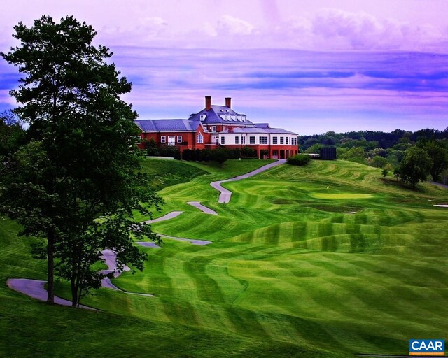 view of home's community featuring golf course view