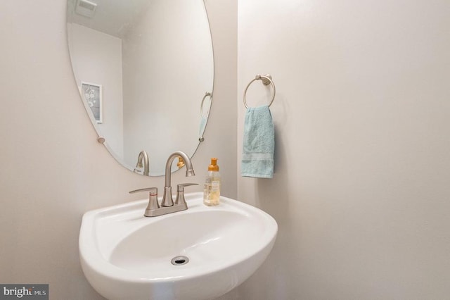 bathroom with sink