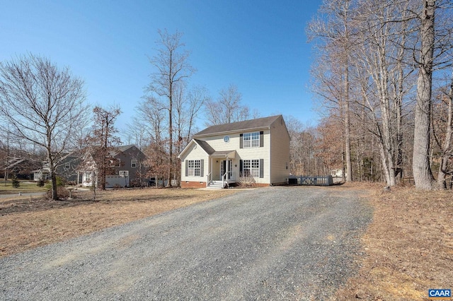 view of front of house with driveway