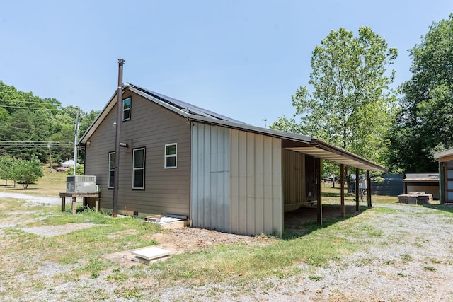 view of home's exterior