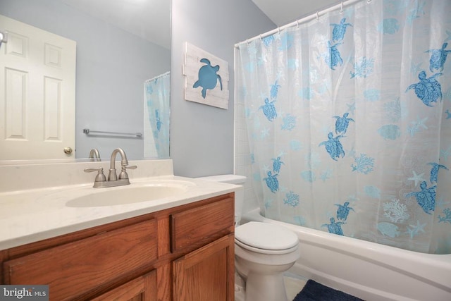 full bath featuring vanity, toilet, and shower / tub combo with curtain