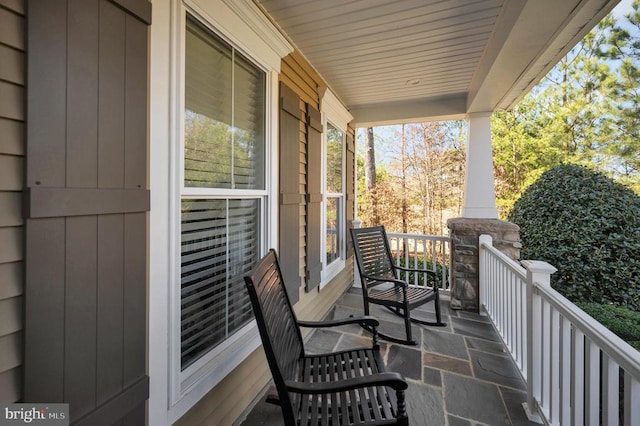 balcony with a porch