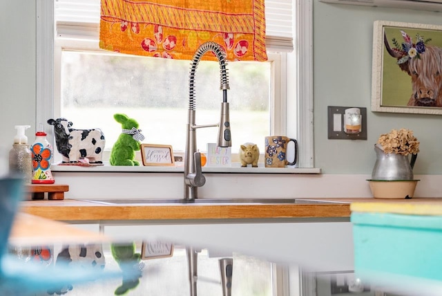 details with a sink