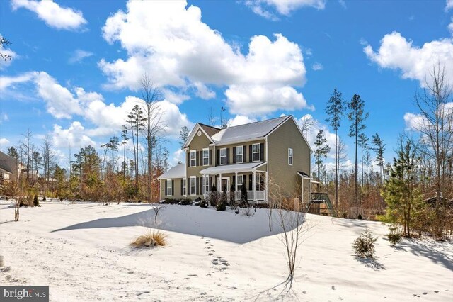 view of front of home featuring a porch