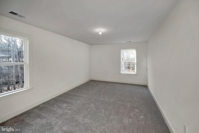 view of carpeted spare room