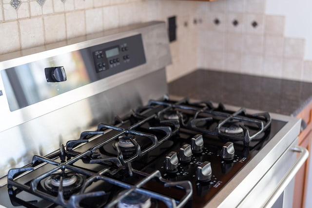 room details with gas stove