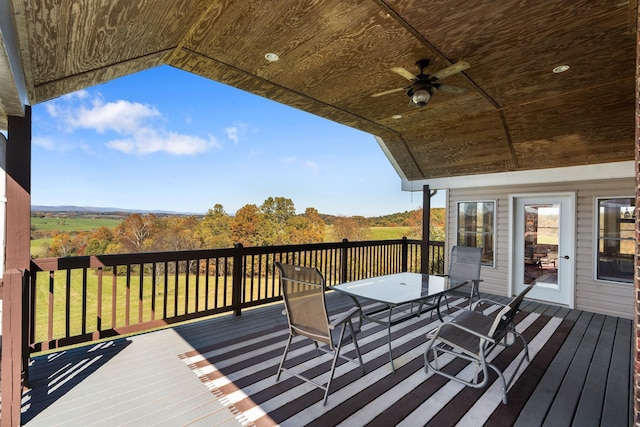 deck with ceiling fan