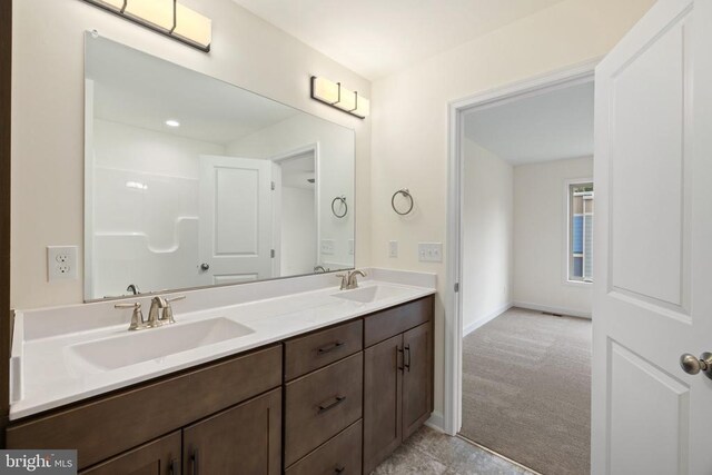 bathroom with vanity