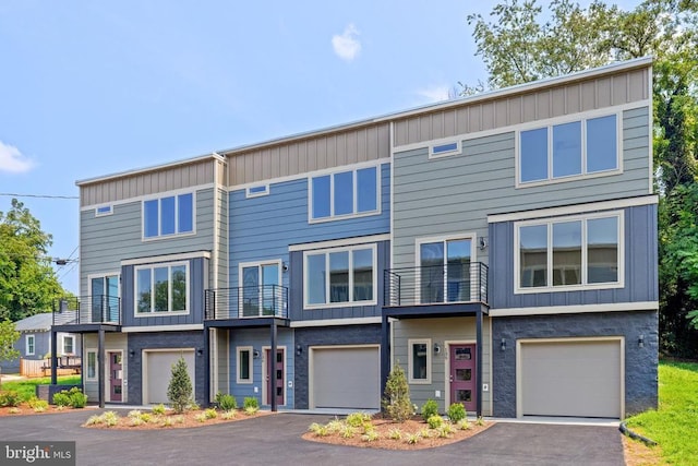 view of townhome / multi-family property