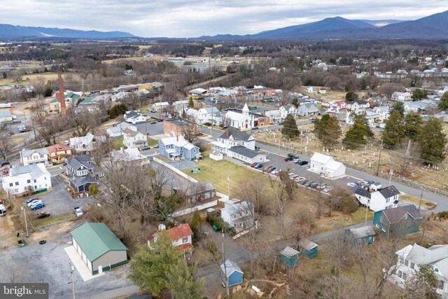 drone / aerial view with a mountain view and a residential view