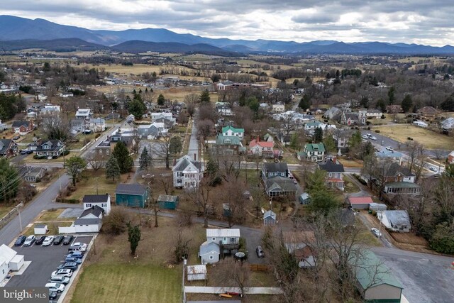 bird's eye view with a mountain view