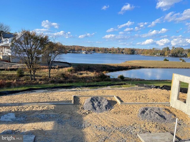 view of water feature