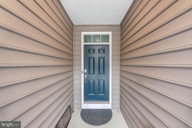 view of entrance to property