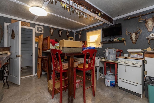 dining room featuring visible vents and concrete flooring