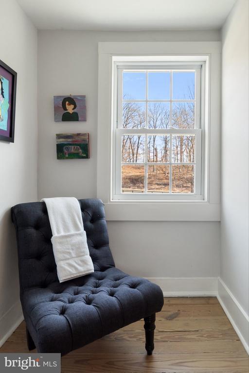 living area featuring hardwood / wood-style flooring