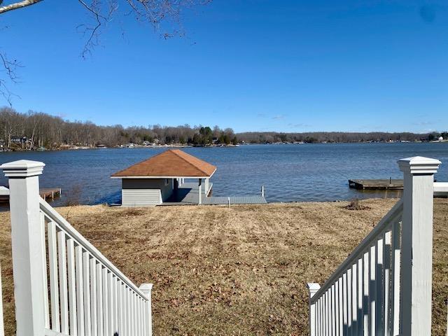 dock area featuring a water view