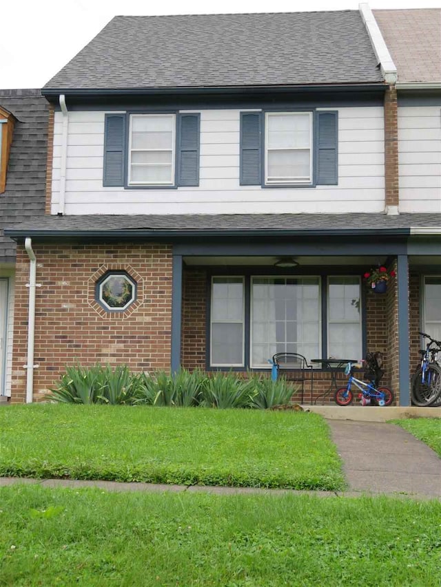 view of front facade