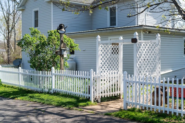 view of side of home