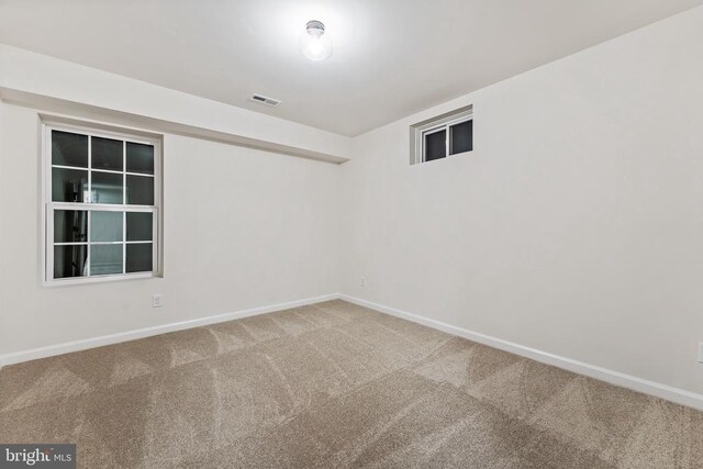 view of carpeted spare room