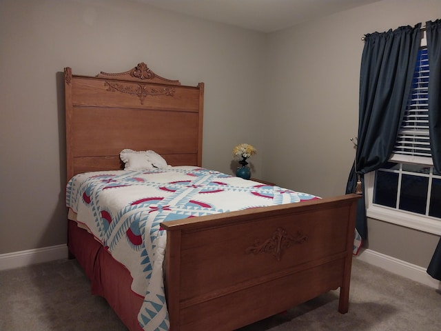 bedroom featuring carpet floors