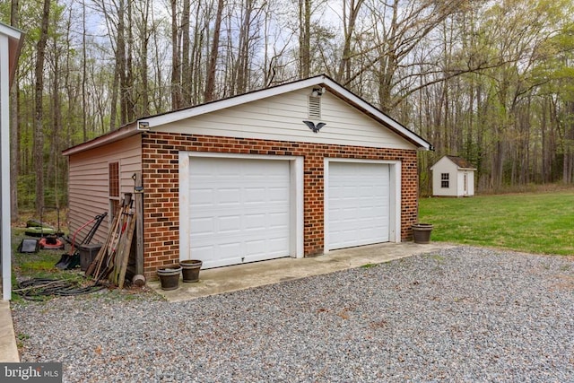 view of detached garage