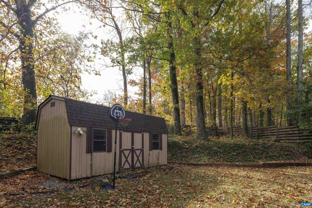 view of outbuilding