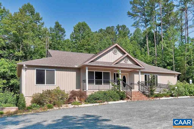 view of front of property with covered porch