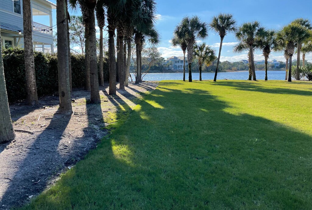 423 Lakefront Dr, Panama City Beach, FL 32413 - photo 2