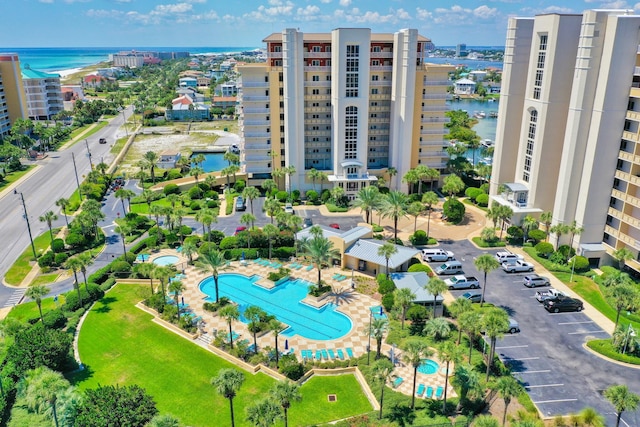 bird's eye view featuring a water view