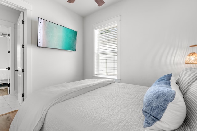 bedroom with a ceiling fan