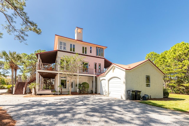 view of front facade featuring a garage