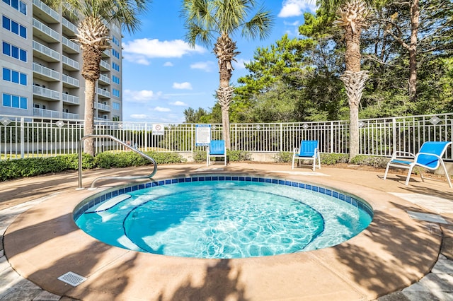 view of swimming pool