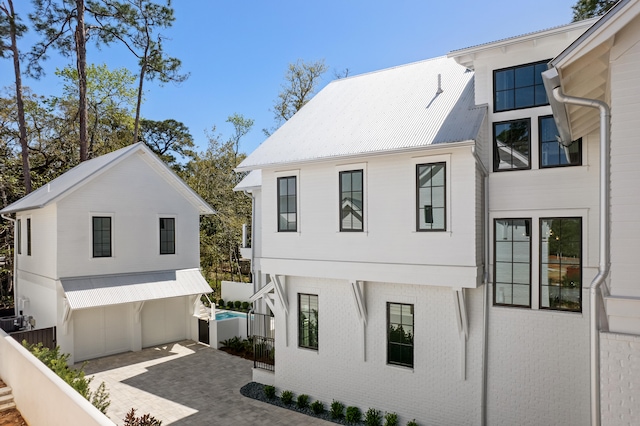 view of front of house