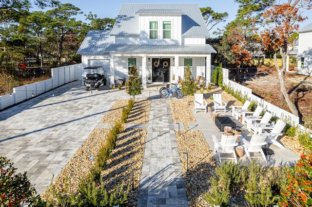 view of front of home featuring a patio area