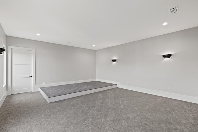 spare room featuring carpet