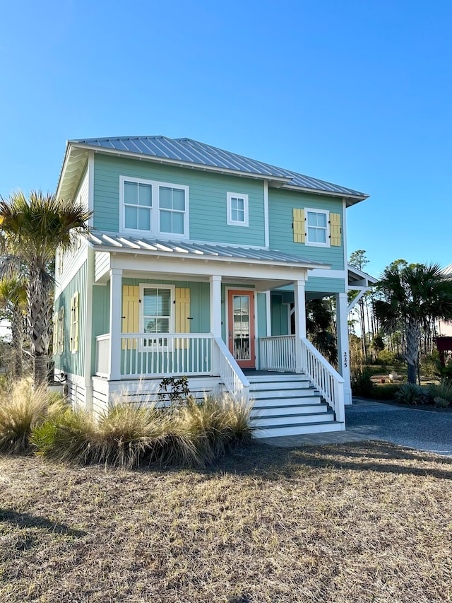 view of front of property featuring a porch