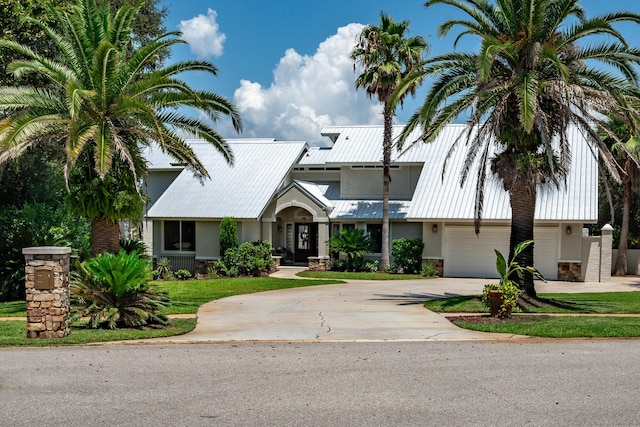 view of front facade with a garage