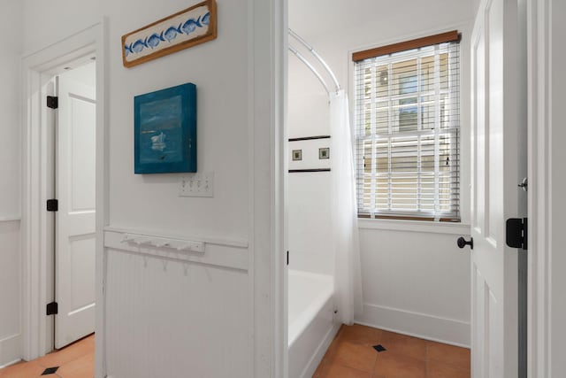 16 S Green Turtle Ln, Inlet Beach, FL 32461 - bathroom featuring tile patterned floors, shower / bath combination with curtain, and a healthy amount of sunlight