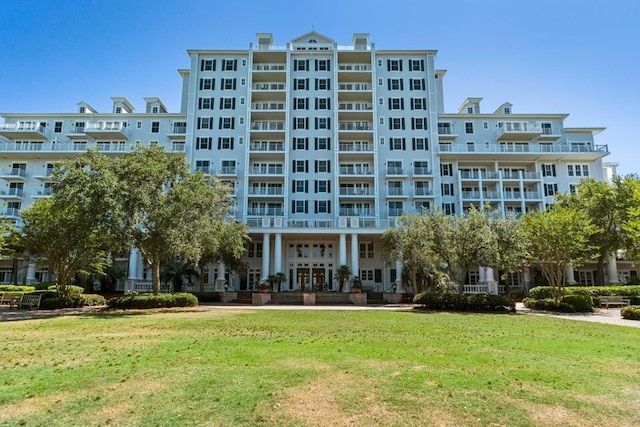 view of building exterior