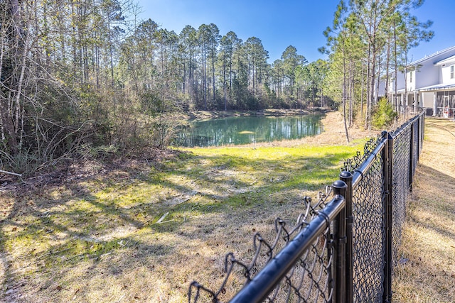 view of yard featuring a water view